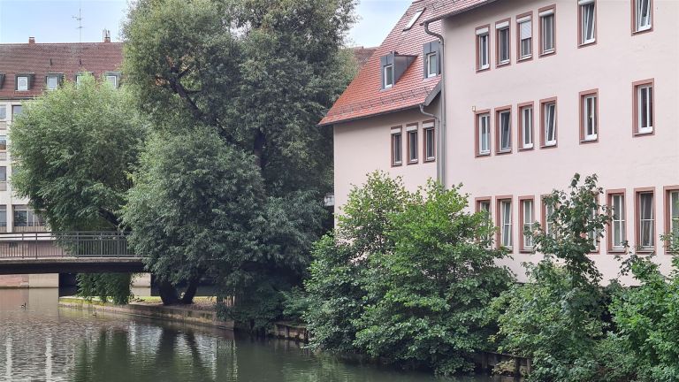 Brücke am Trödelmarkt