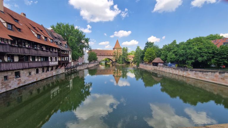 Blick von der Maxbrücke in Nürnberg