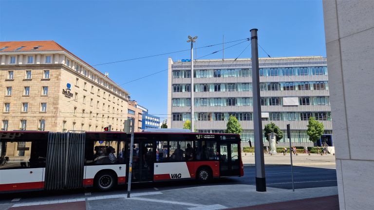 Landeszentralbank (Rechts)